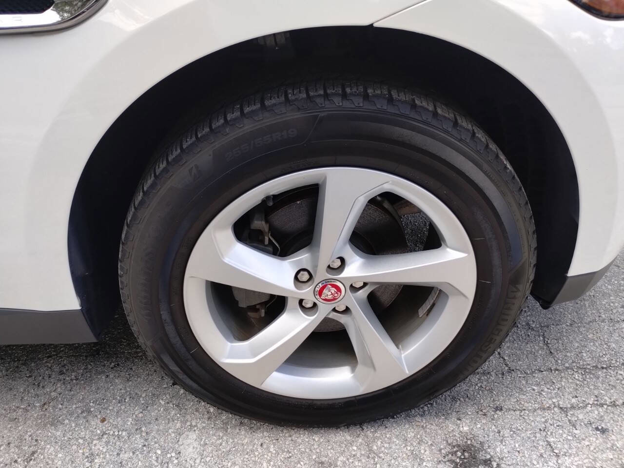 Used 2019 Jaguar F-PACE Premium AWD/4WD image 51