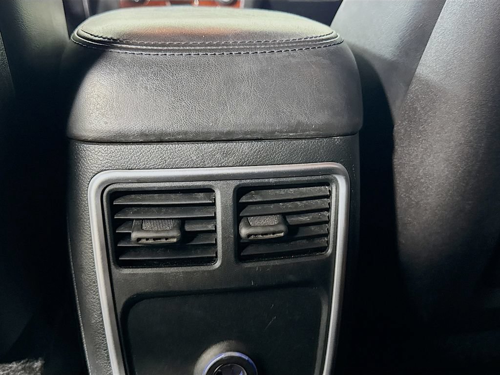 Used 2014 Chrysler 300 RWD image 28