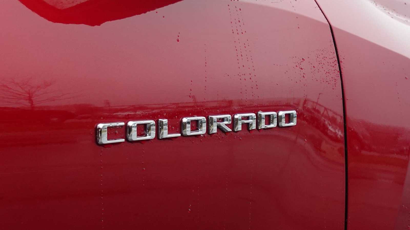 Used 2024 Chevrolet Colorado ZR2 w/ Technology Package AWD/4WD image 15