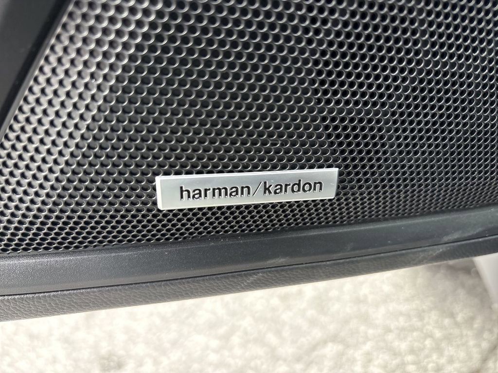 Used 2025 Subaru Outback Wilderness w/ Wilderness Package image 28