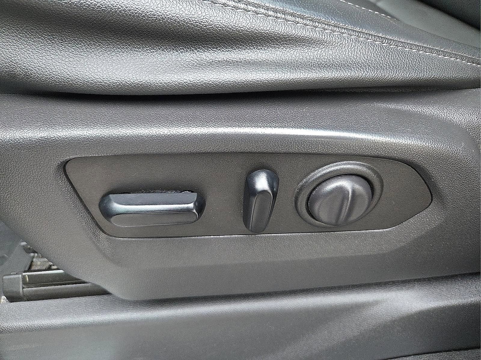 Used 2019 GMC Sierra 1500 SLT w/ SLT Premium Plus Package image 14