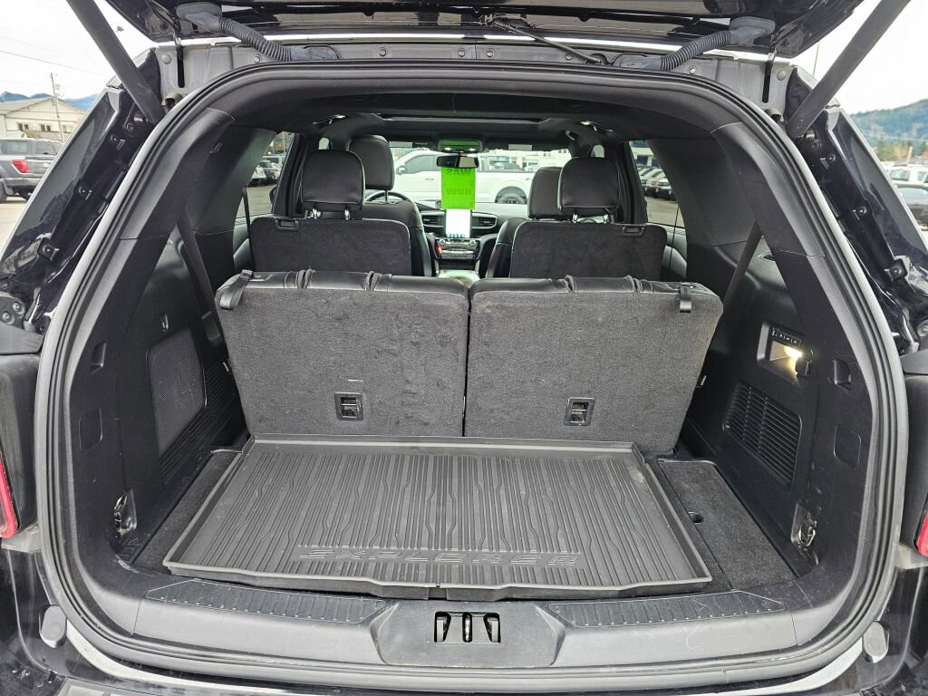Used 2022 Ford Explorer ST w/ Equipment Group 401A image 9