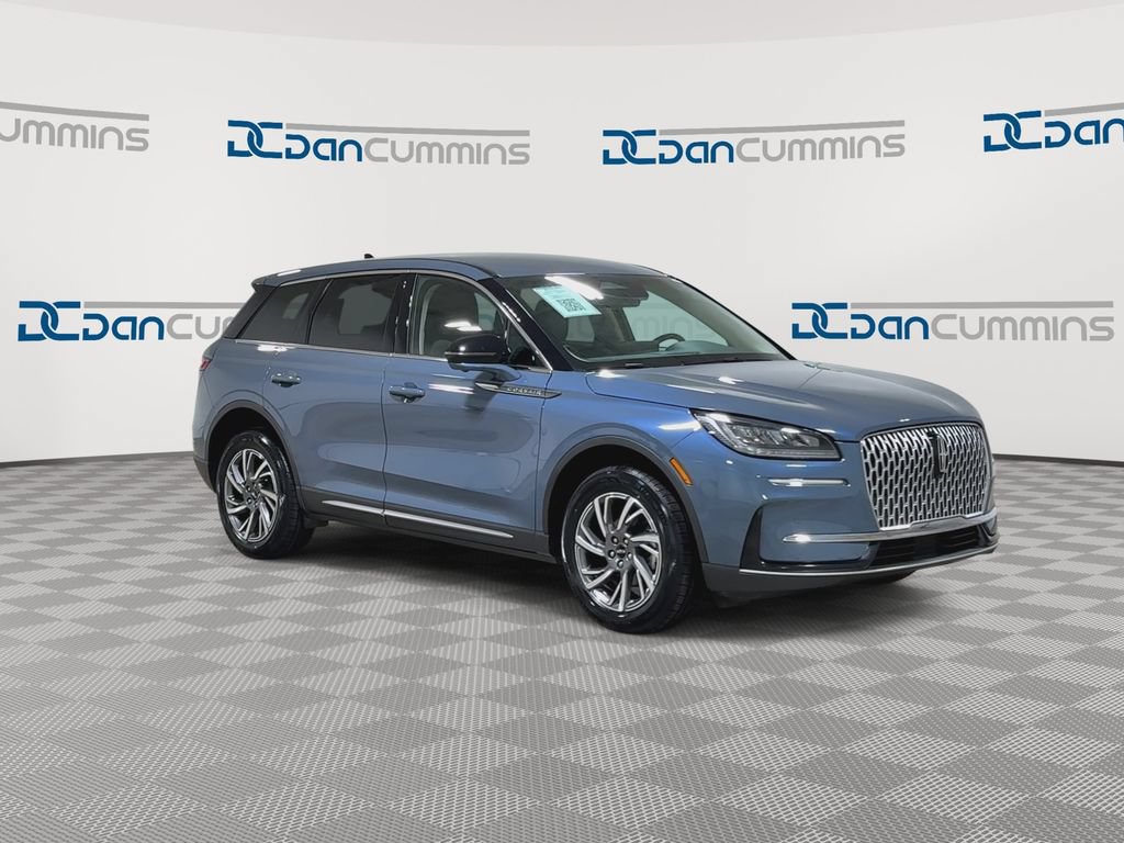 Used 2023 Lincoln Corsair FWD w/ Equipment Group 101A image 2