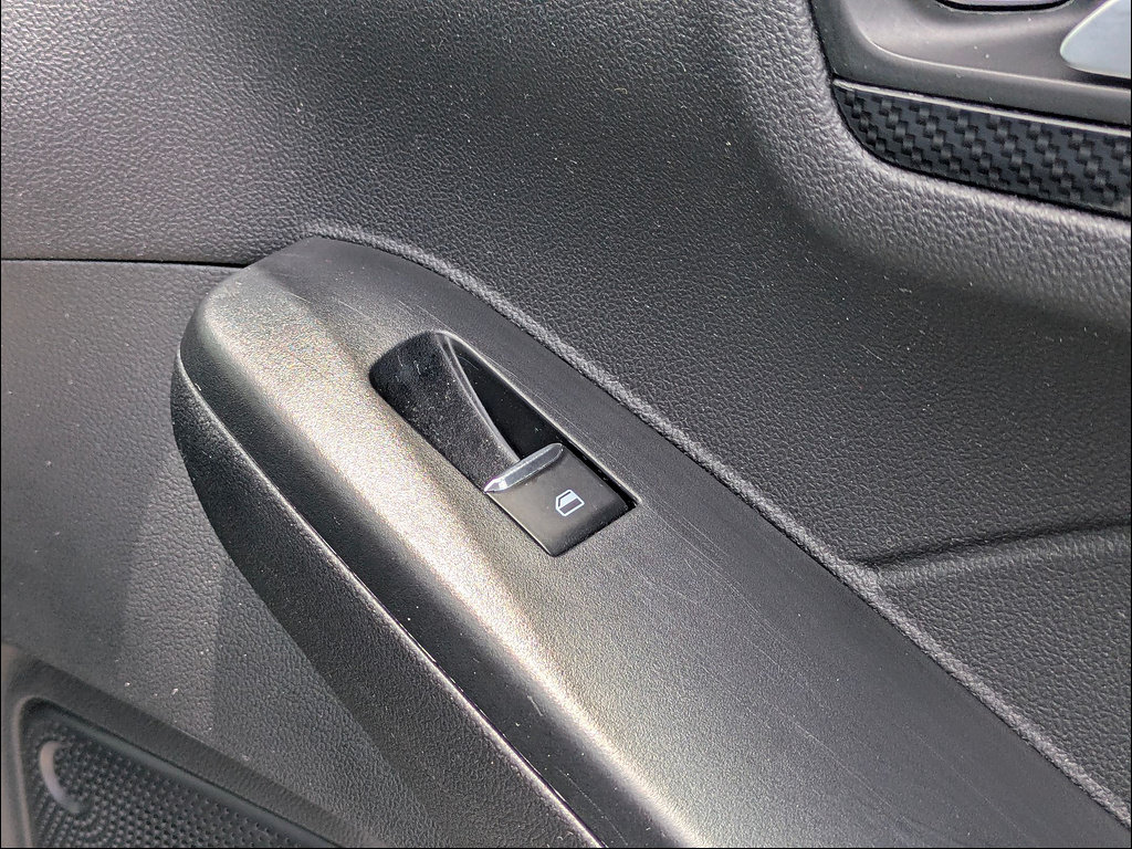 Used 2025 Ford Escape ST-Line FWD image 34