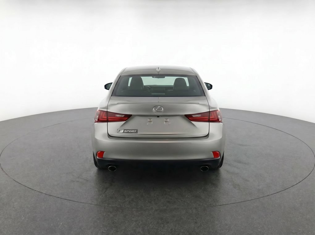 Used 2017 Lexus IS 200t RWD image 10