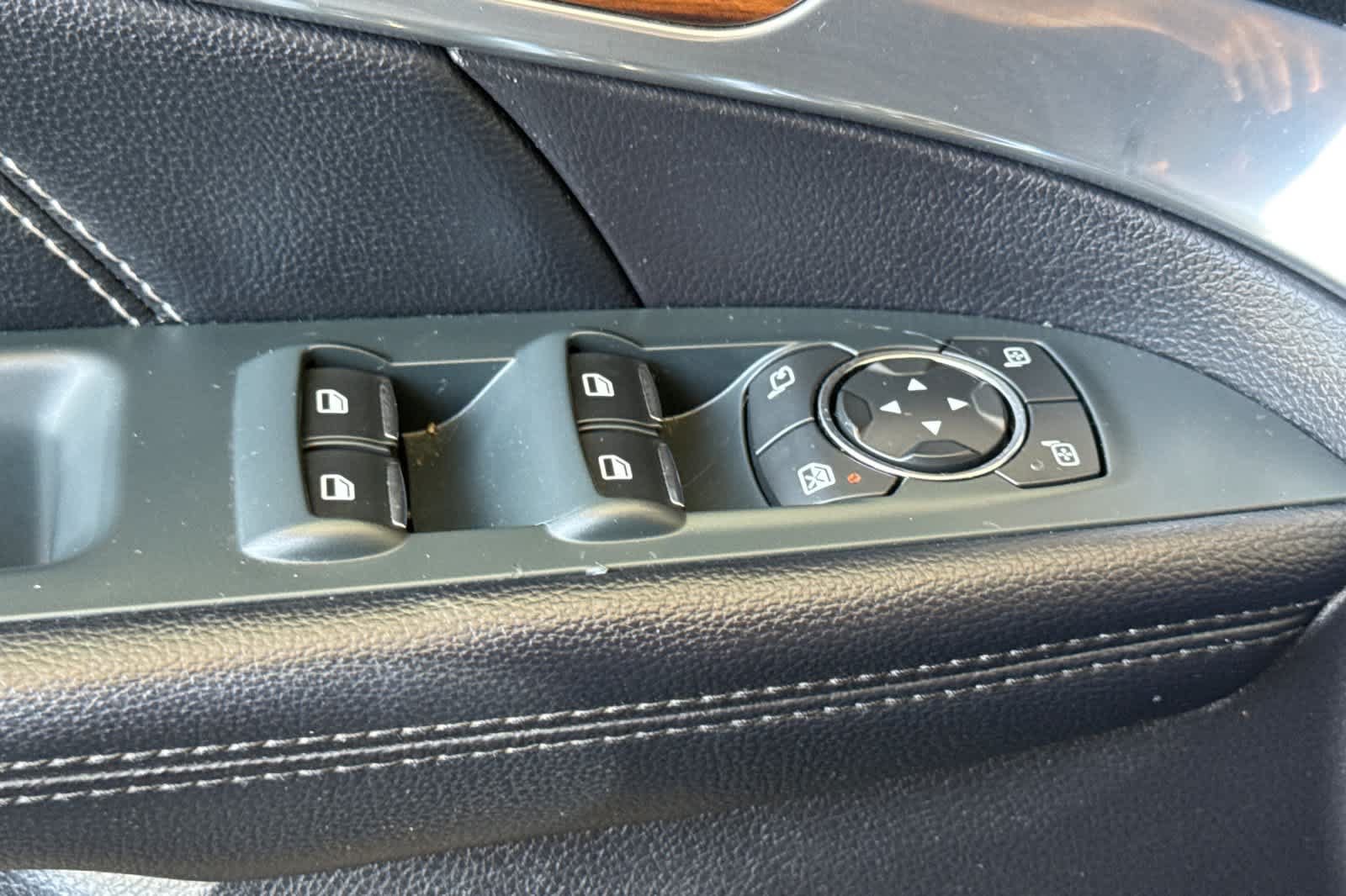 Used 2019 Ford Explorer Limited FWD image 13