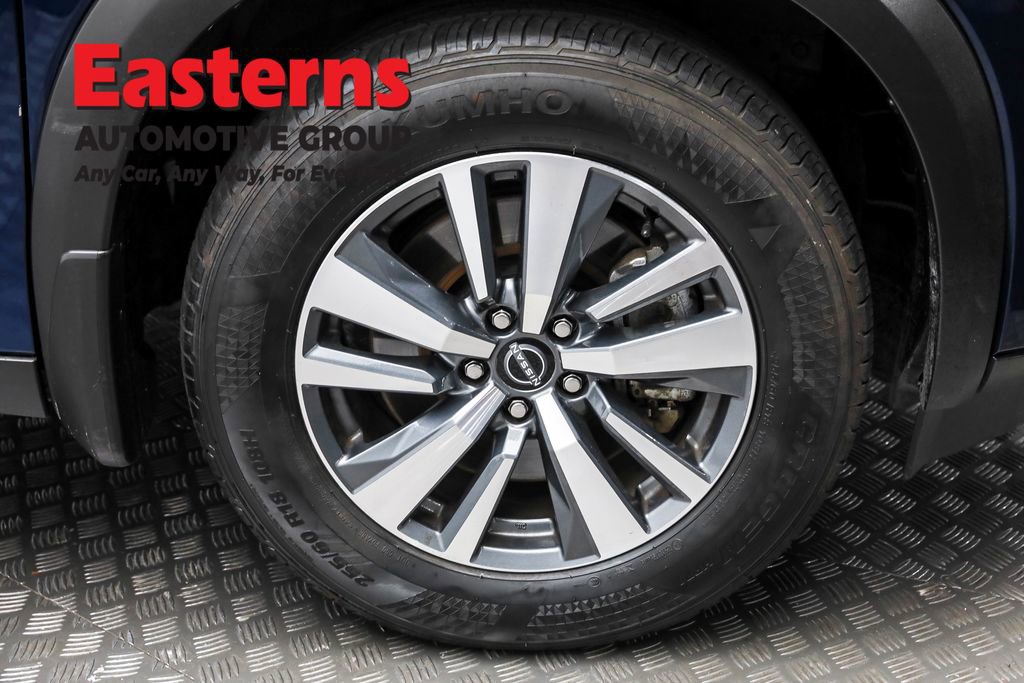 Used 2024 Nissan Pathfinder SL AWD/4WD image 31