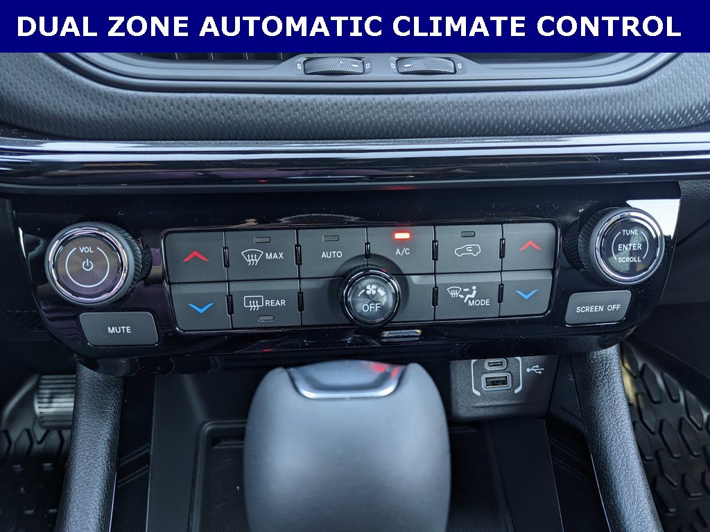 New 2026 Jeep Compass Latitude w/ Quick Order Package 29K image 14