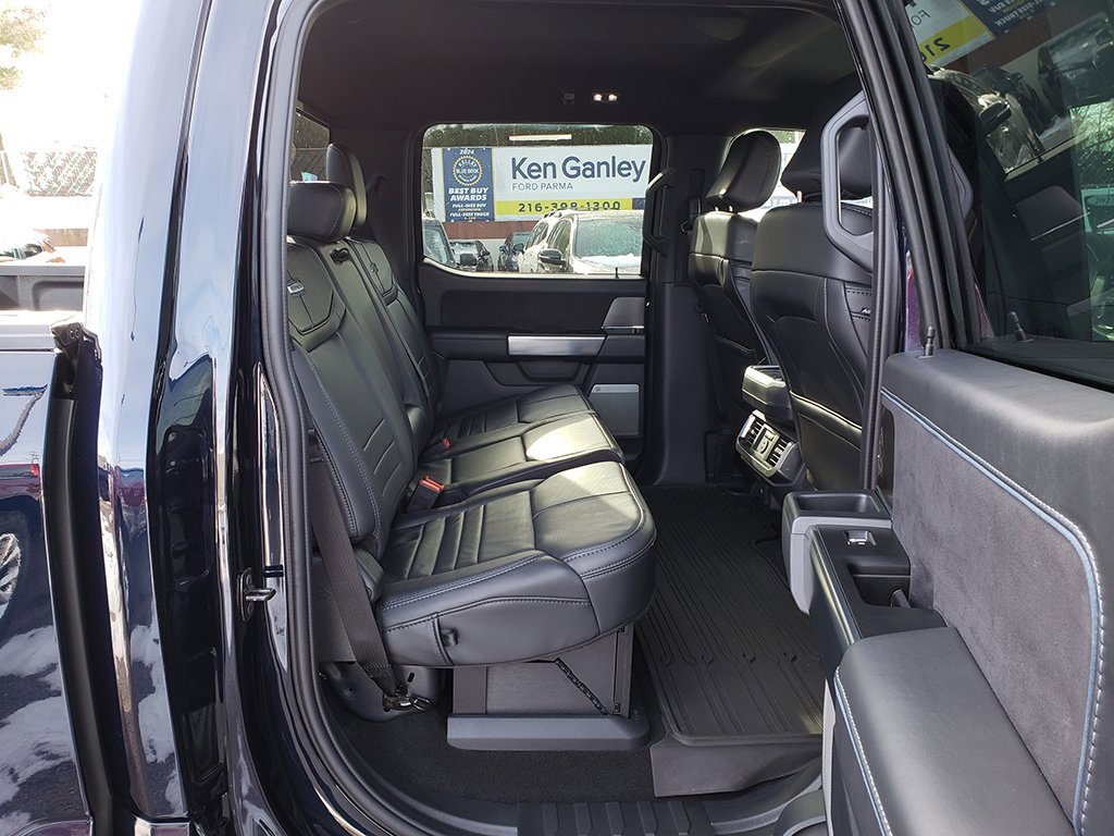 Used 2025 Ford F150 Platinum w/ FX4 Off-Road Package image 17