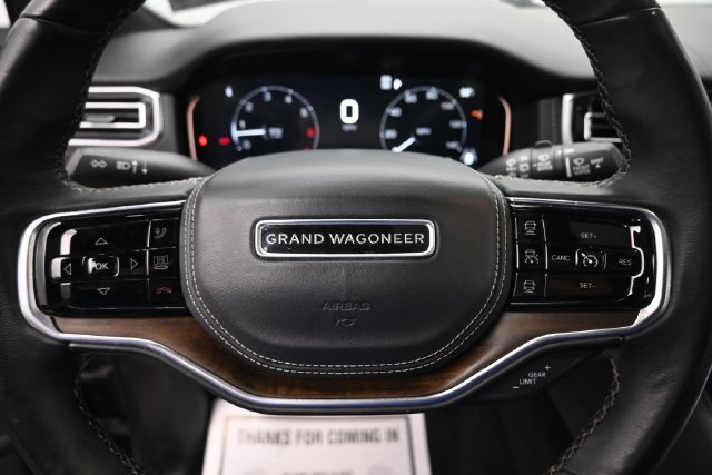 Used 2023 Jeep Grand Wagoneer L Series II AWD/4WD image 25