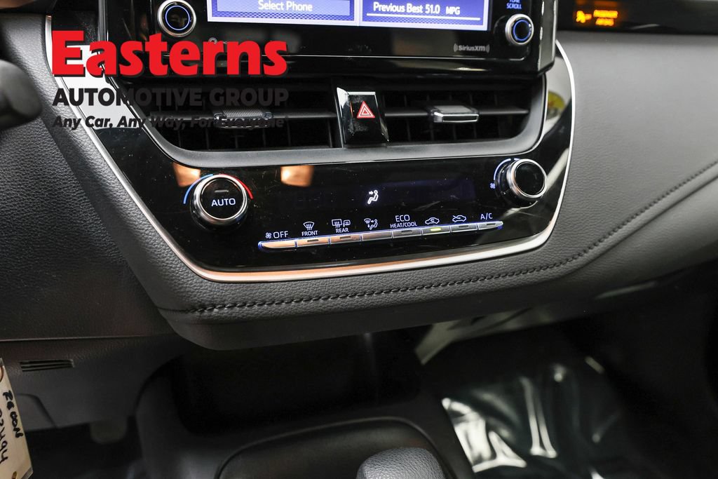 Used 2022 Toyota Corolla SE FWD image 19