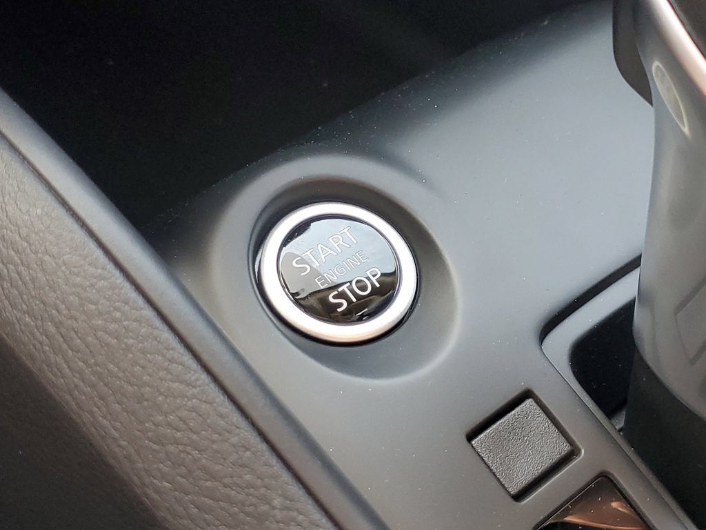 New 2025 Nissan Kicks Play S FWD image 31