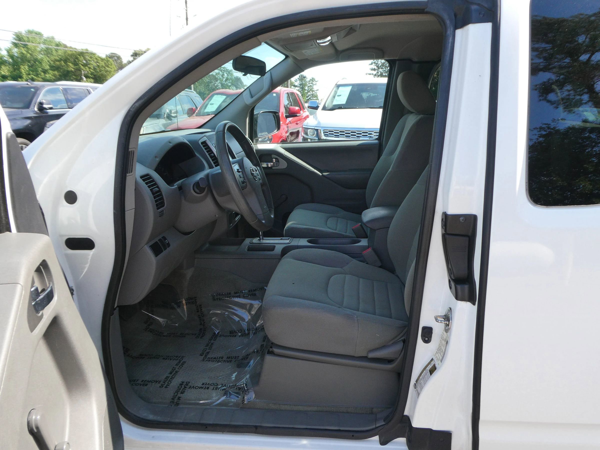 Used 2018 Nissan Frontier S RWD image 12