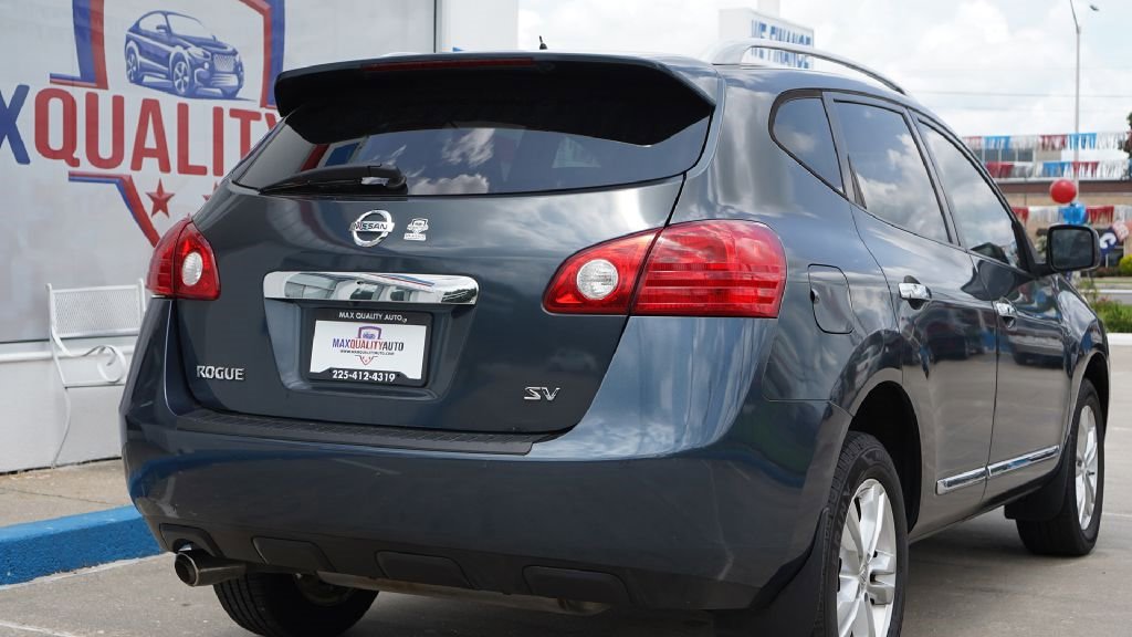 Used 2013 Nissan Rogue SV image 6