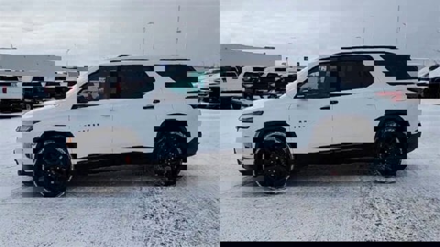 Certified 2023 Chevrolet Traverse Premier w/ Redline Edition image 5