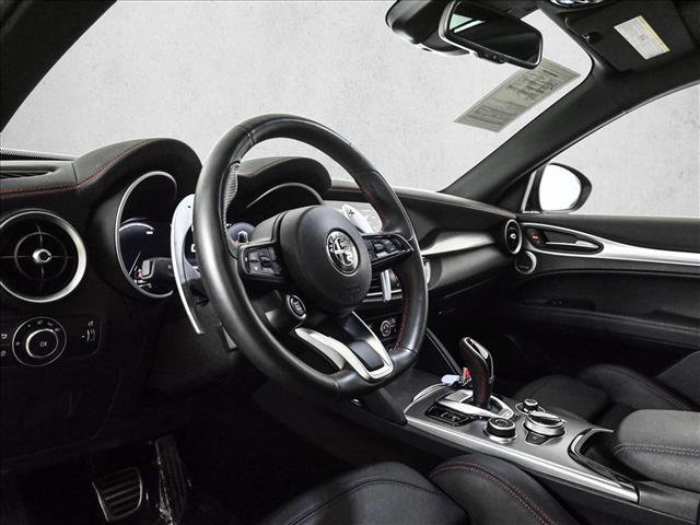 Used 2024 Alfa Romeo Stelvio AWD image 10