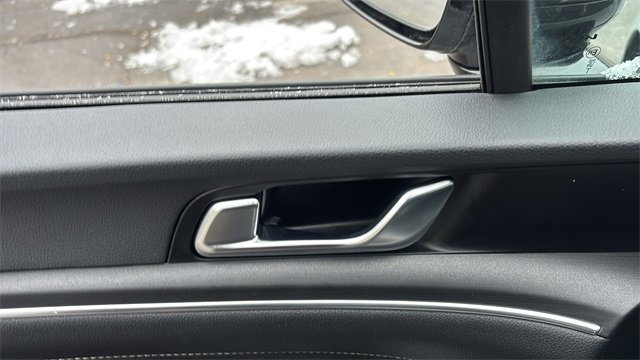 Used 2025 Kia K5 GT-Line image 11