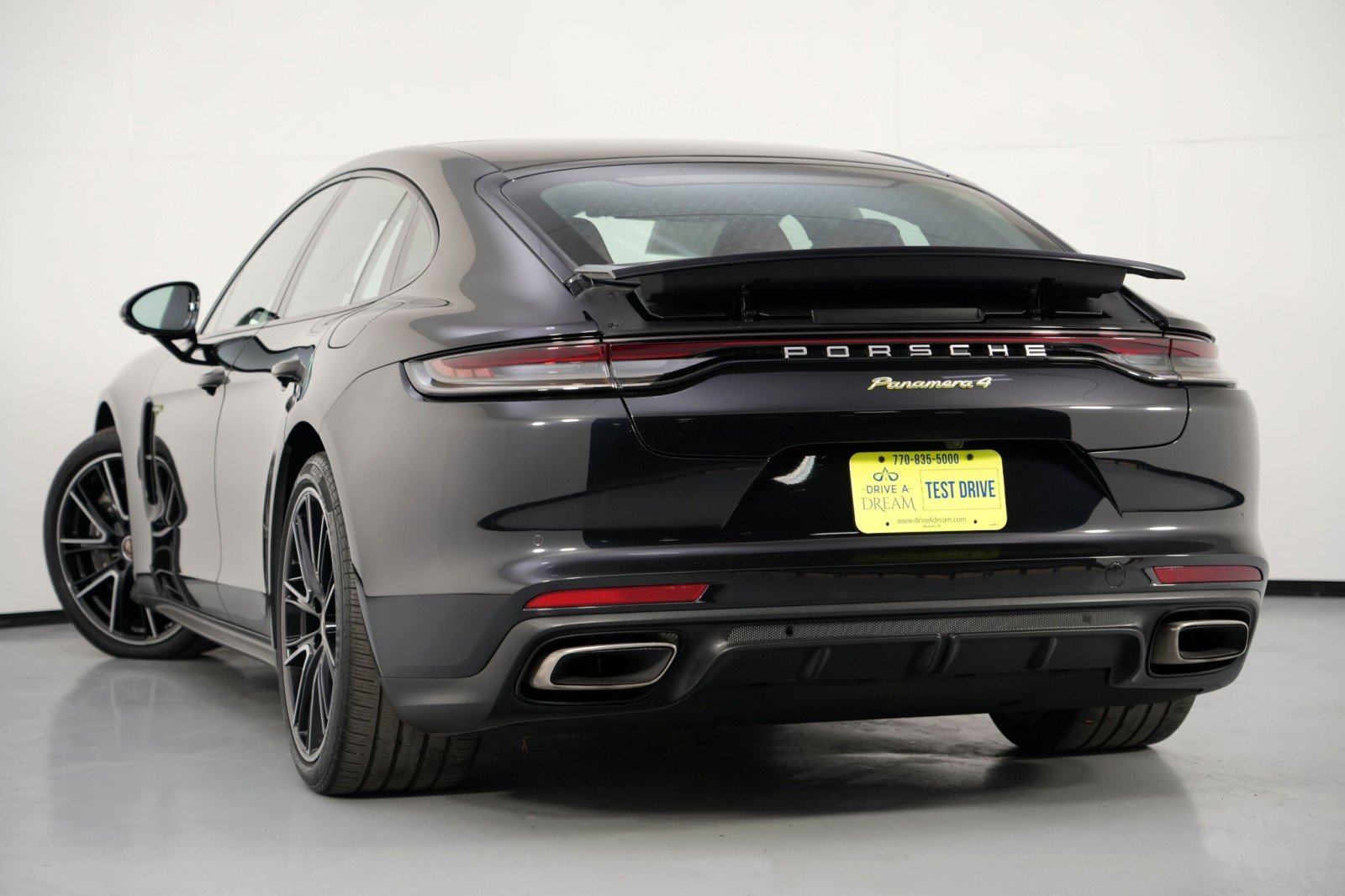 Used 2022 Porsche Panamera 4 w/ Premium Package AWD/4WD image 6