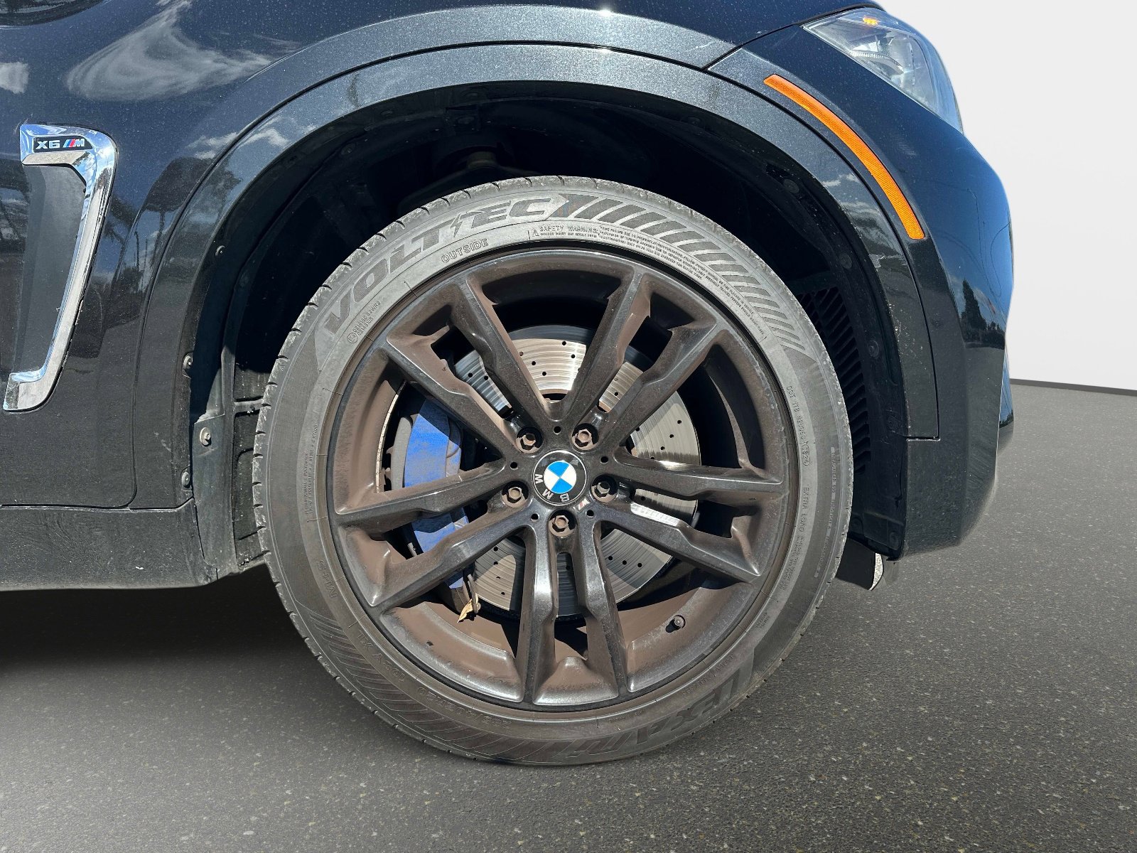 Used 2016 BMW X6 M image 5