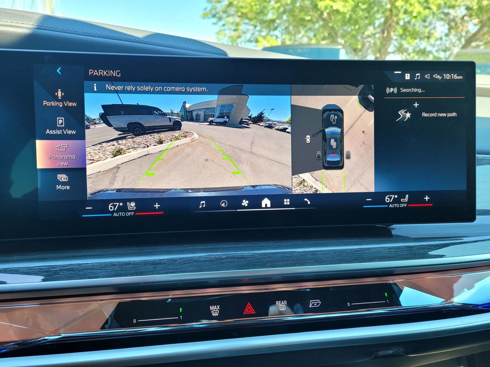Used 2025 BMW i7 eDrive50 w/ M Sport Package RWD image 11