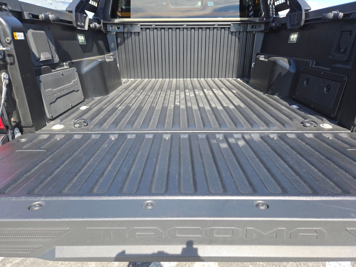 Used 2024 Toyota Tacoma Trailhunter image 28