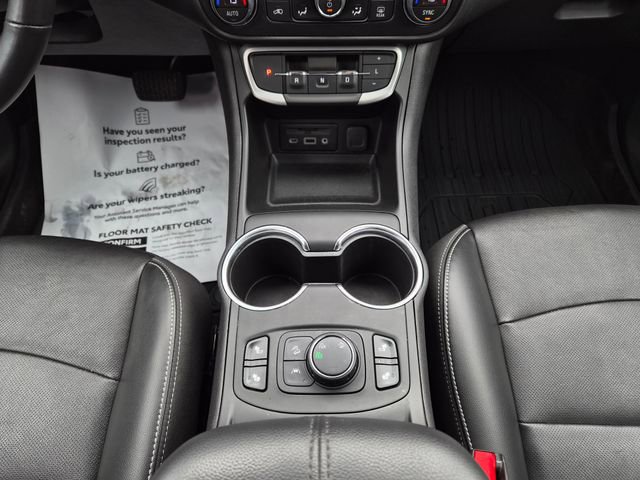 Used 2022 GMC Terrain SLT w/ Infotainment Package II AWD/4WD image 31