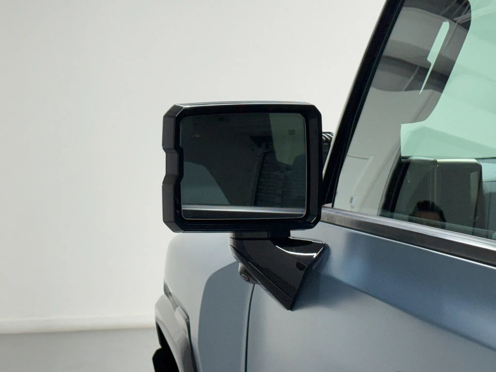 Used 2024 GMC Hummer EV 3X w/ Omega Edition image 43