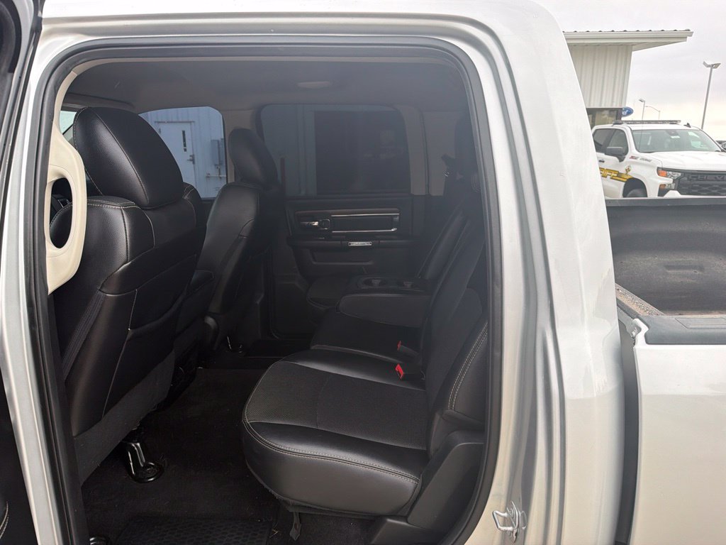 Used 2017 RAM 2500 Laramie AWD/4WD image 11