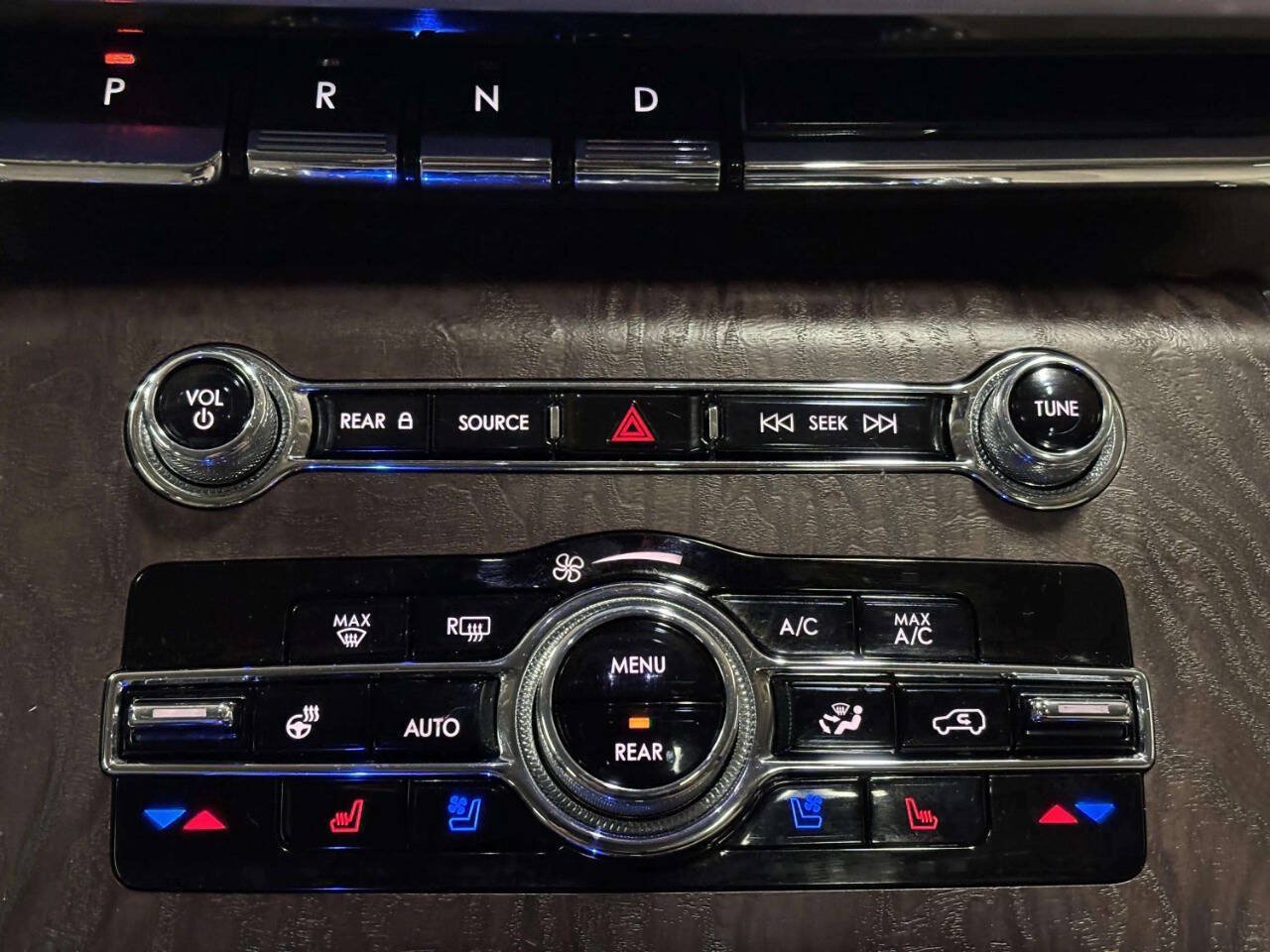 Used 2021 Lincoln Aviator Reserve w/ Equipment Group 202A AWD/4WD image 36