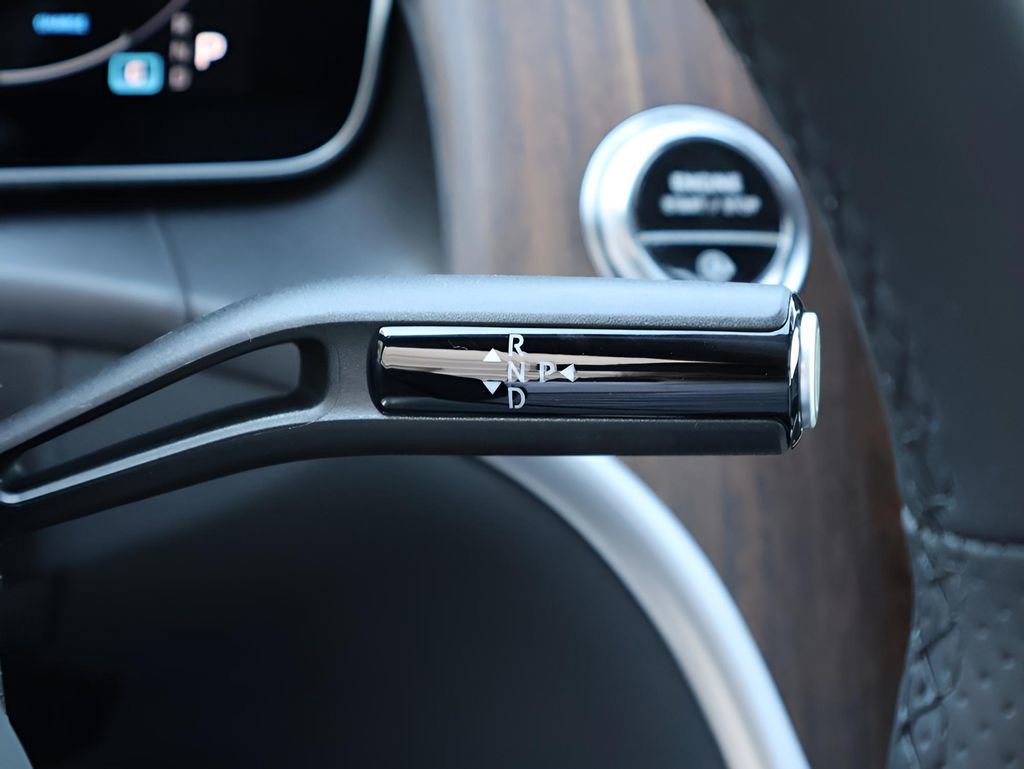 Certified 2025 Mercedes-Benz GLC 300 4MATIC image 33