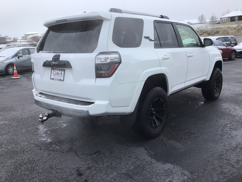 Used 2018 Toyota 4Runner TRD Off-Road image 4