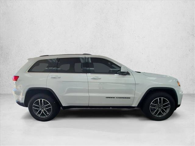 Used 2019 Jeep Grand Cherokee Laredo w/ Laredo X Package RWD image 4