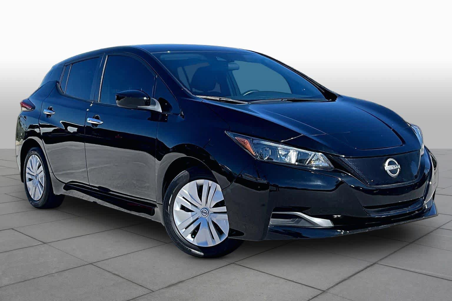 Used 2023 Nissan Leaf S FWD image 2
