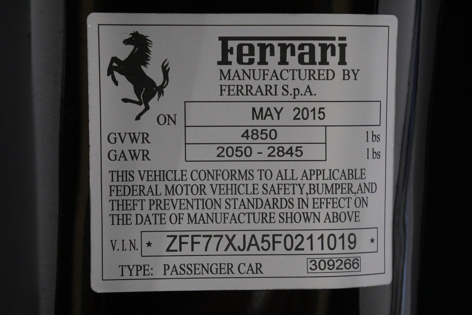 Used 2015 Ferrari California T RWD image 20