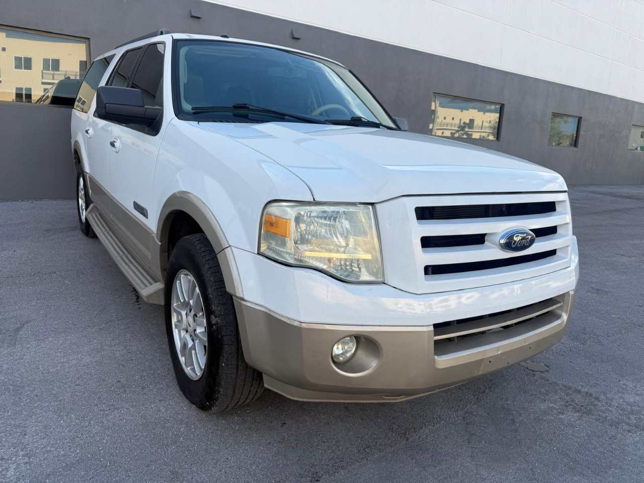 Used 2007 Ford Expedition EL Eddie Bauer RWD image 7