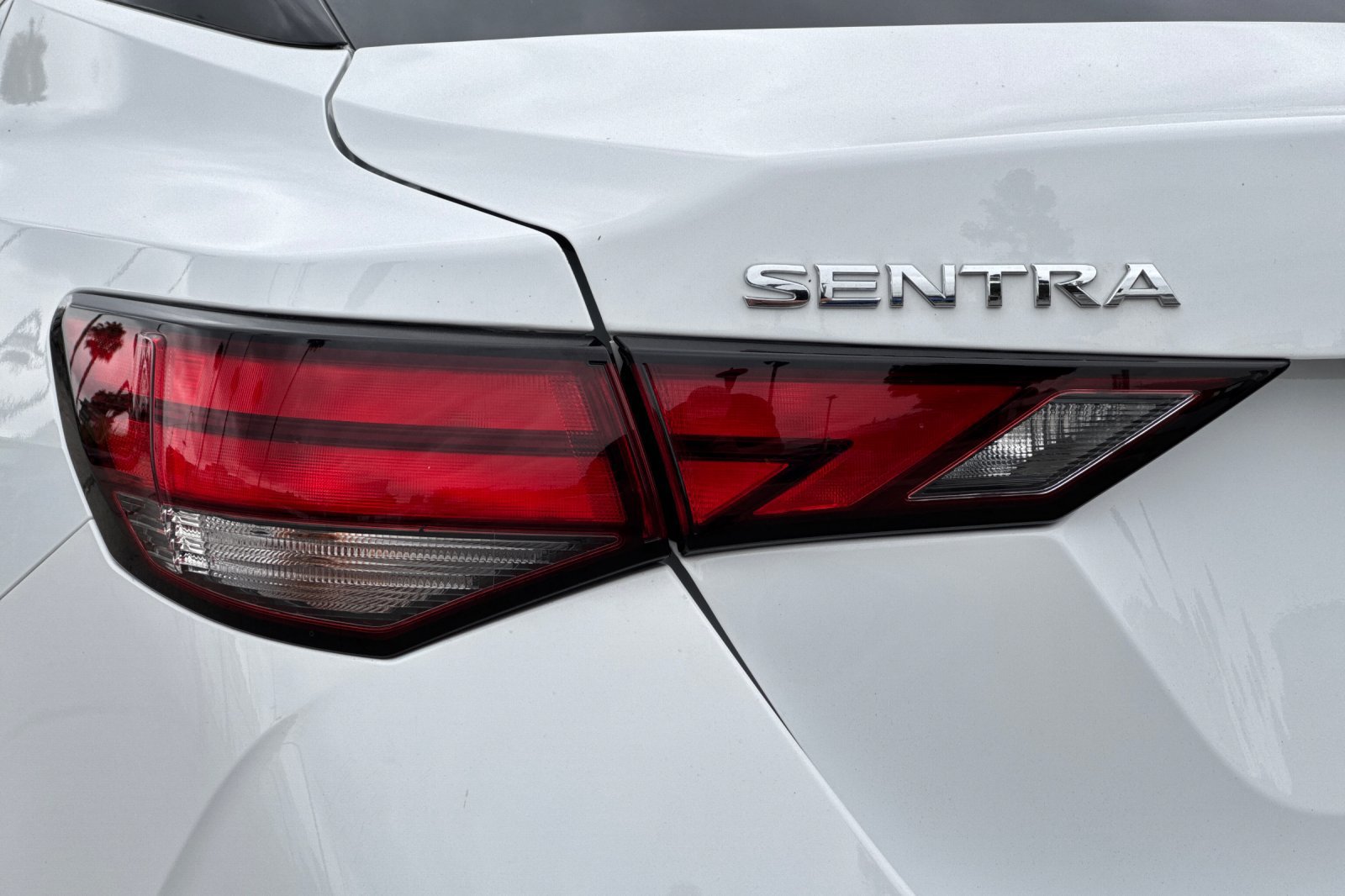 Used 2024 Nissan Sentra S FWD image 27