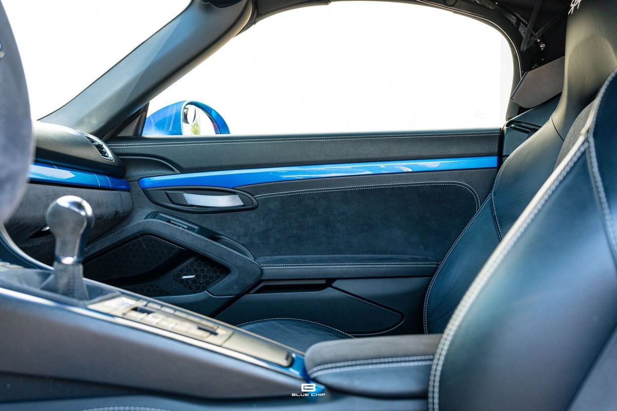 Used 2016 Porsche Boxster Spyder RWD image 11
