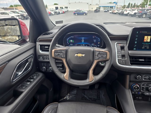 Used 2024 Chevrolet Suburban High Country AWD/4WD image 25