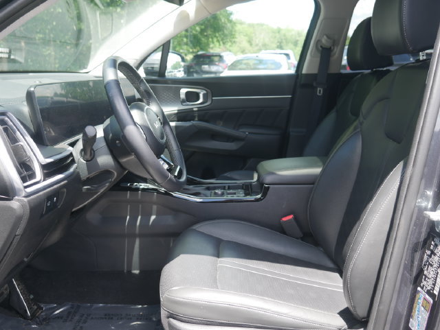 Used 2025 Kia Sorento SX FWD image 36