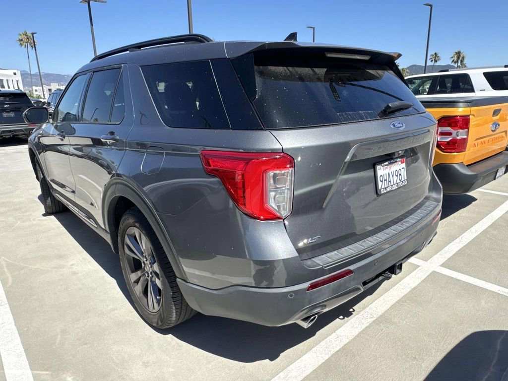 Used 2023 Ford Explorer XLT w/ Equipment Group 202A RWD image 12