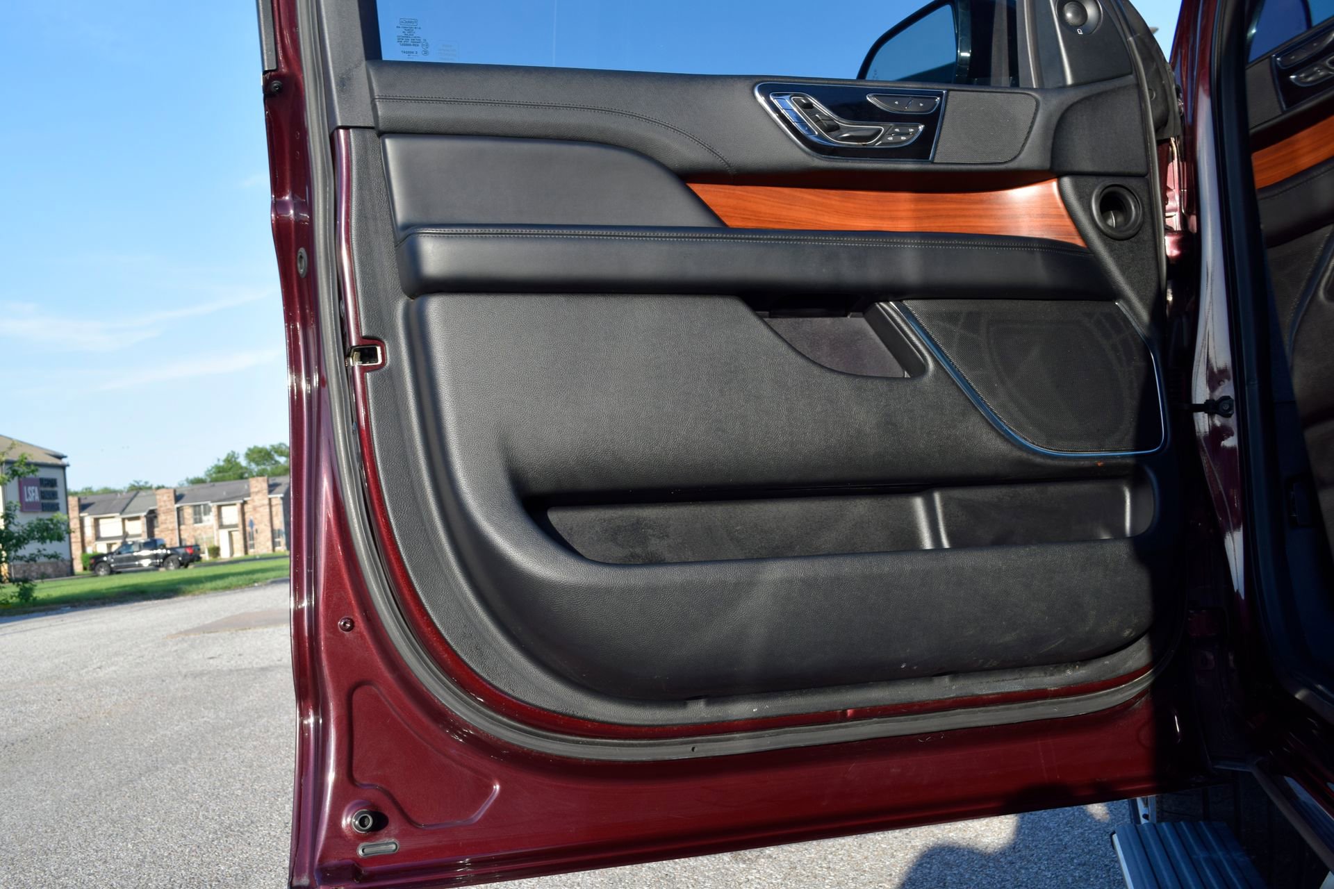 Used 2019 Lincoln Navigator L Reserve AWD/4WD image 19
