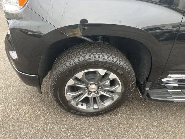 New 2026 Chevrolet Silverado 1500 High Country w/ LPO, Dark Essentials Package image 10