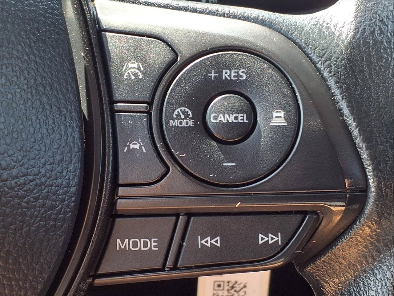 Used 2024 Toyota Corolla LE FWD image 22