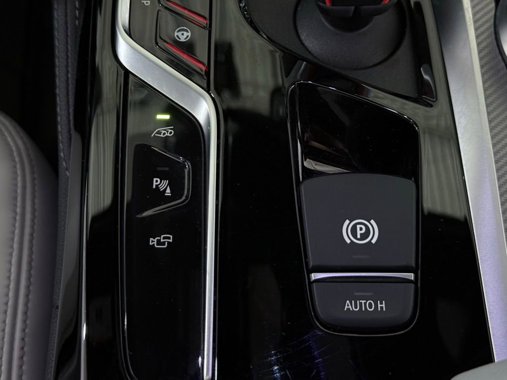 Used 2020 BMW M5 w/ Executive Package image 41