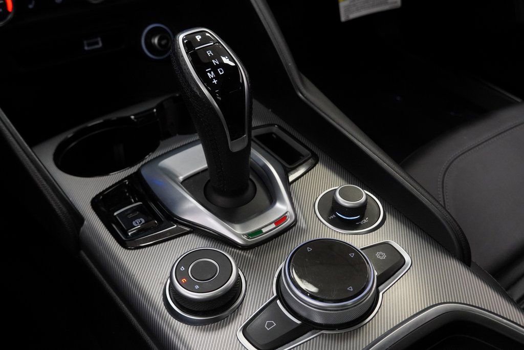 Used 2024 Alfa Romeo Giulia Veloce image 33