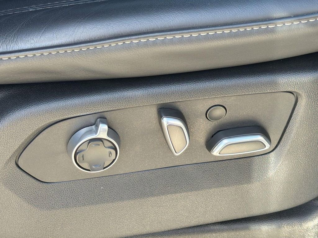 Certified 2023 Cadillac Escalade V w/ LPO, ONYX Package AWD/4WD image 37