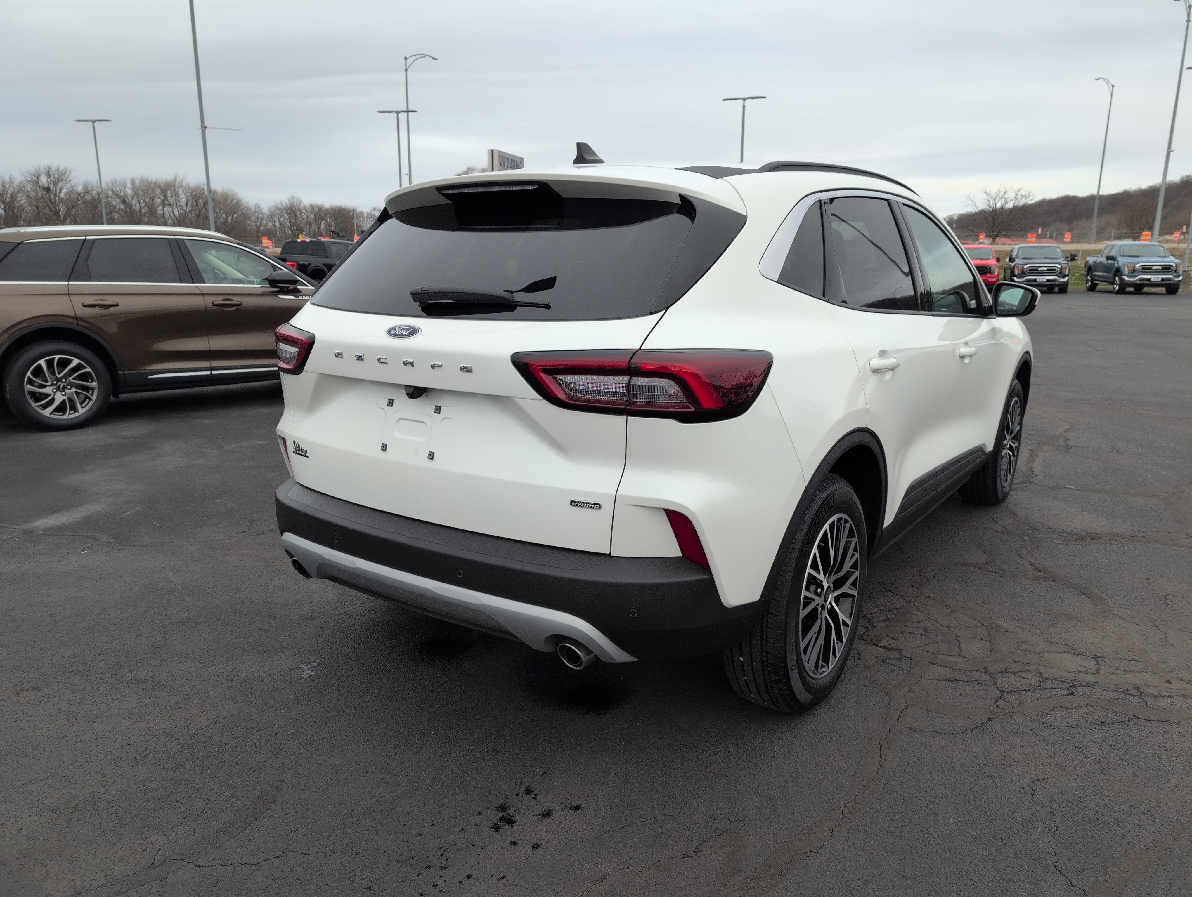 Used 2024 Ford Escape SE image 7