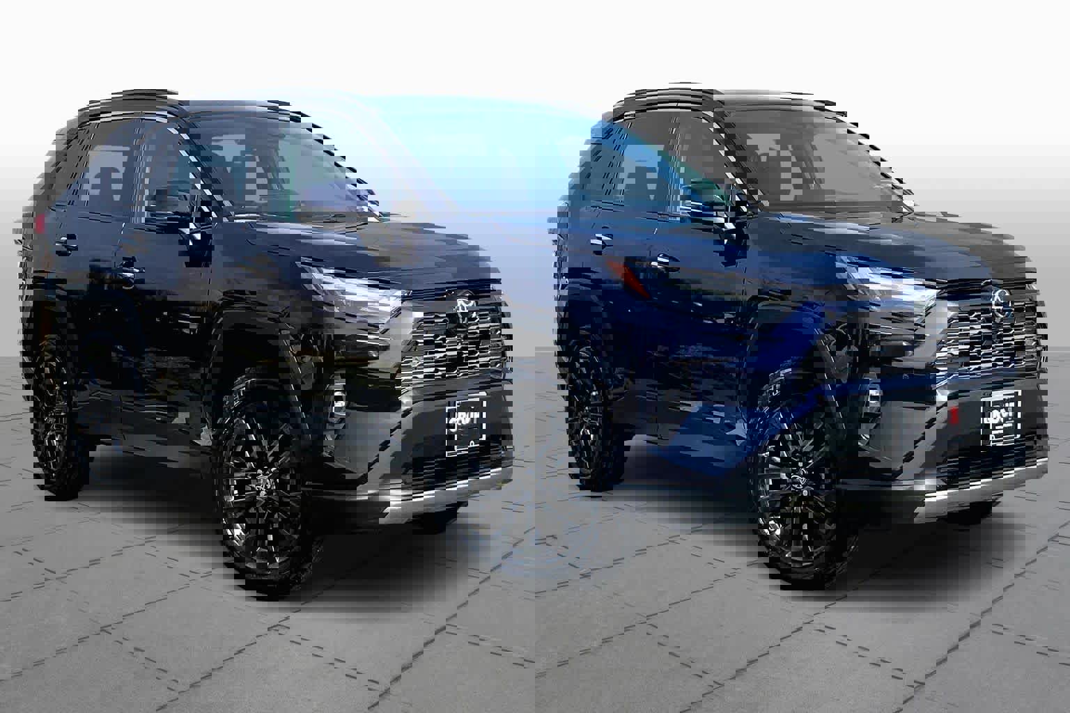 Used 2023 Toyota RAV4 Limited image 2