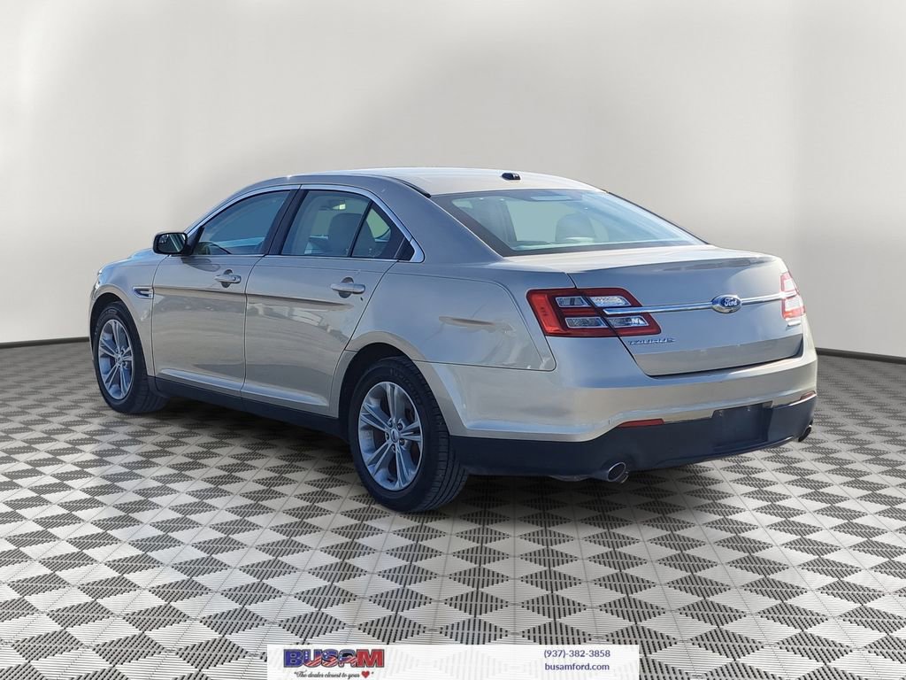 Used 2017 Ford Taurus SE FWD video 3