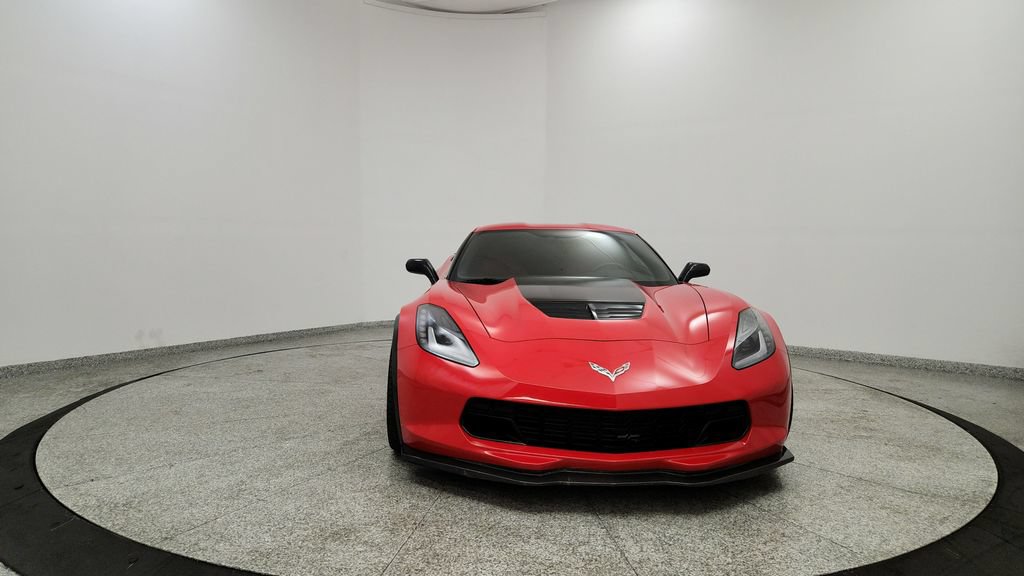 Used 2015 Chevrolet Corvette Z06 w/ Chrome Badge Package RWD image 8